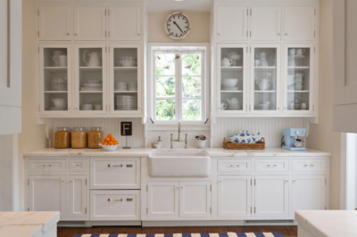 styling glass kitchen cabinets